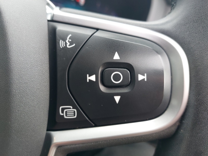 Used Volvo XC60 2022 for sale - 76389648: Photo 13