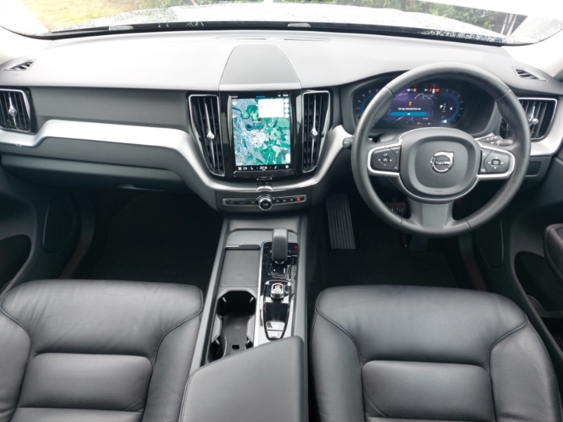 Used Volvo XC60 2022 for sale - 76389648: Photo 2