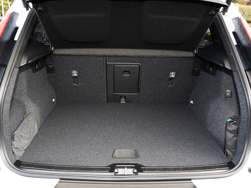 Used Volvo XC40 2025 for sale - 76958950: Photo 8