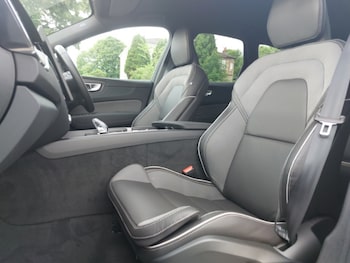 Used Volvo XC60 2026 for sale - 78945432: Photo