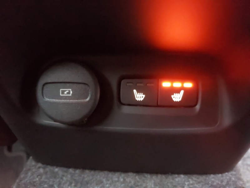 Used Volvo XC40 2025 for sale - 77329839: Photo 18