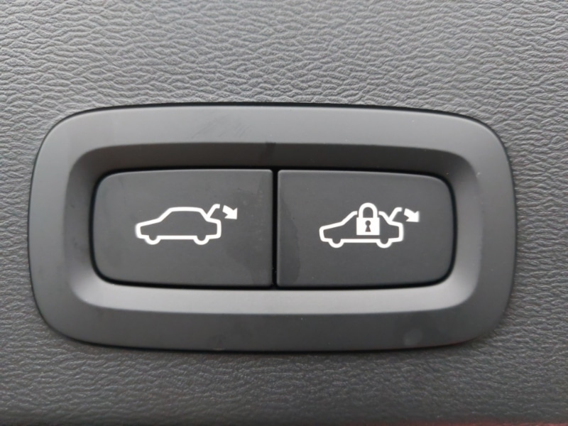 Used Volvo XC40 2025 for sale - 77329839: Photo 19