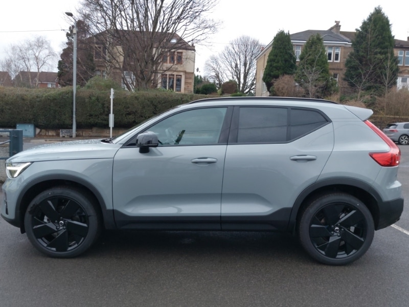 Used Volvo XC40 2025 for sale - 77329839: Photo 4