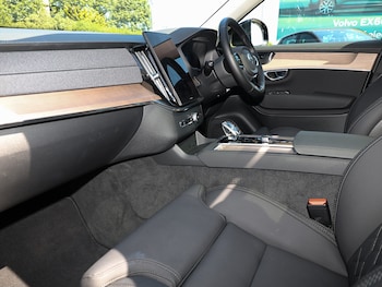 Used Volvo XC90 2025 for sale - 78998401: Photo