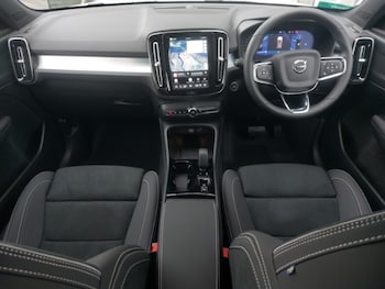 Used Volvo XC40 2026 for sale - 79578651: Photo