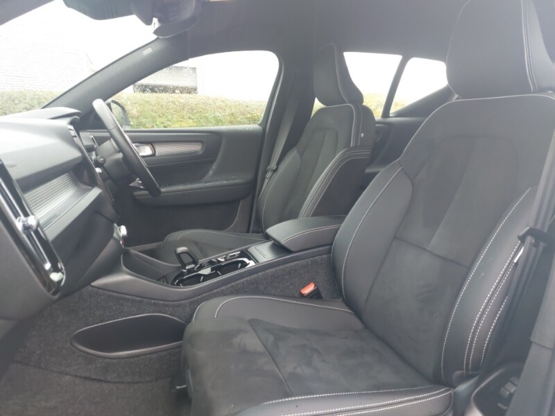 Used Volvo XC40 2024 for sale - 76389646: Photo 5