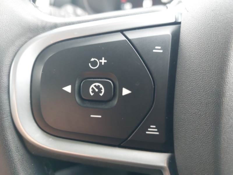 Used Volvo V60 2022 for sale - 76389660: Photo 13