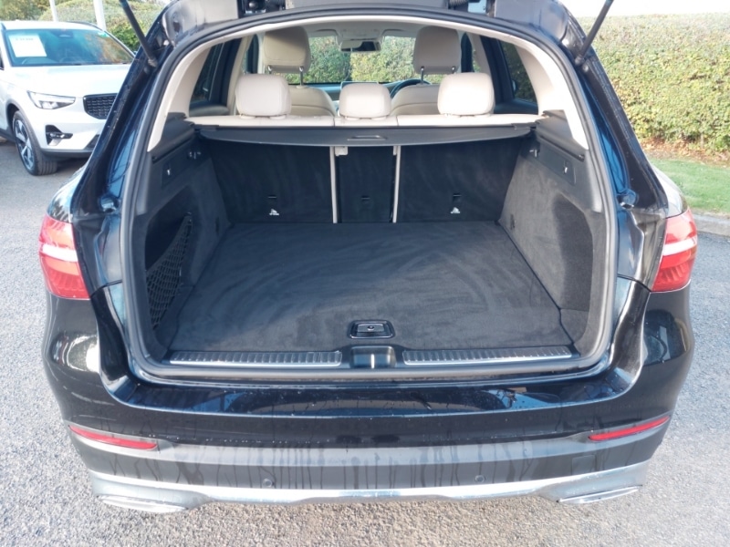 Used Mercedes-Benz GLC 2018 for sale - 76671061: Photo 8