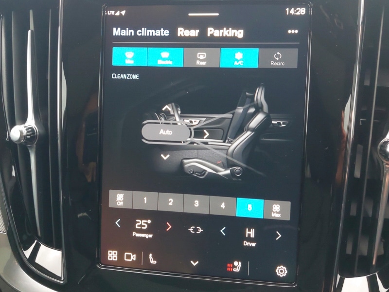 Used Volvo V60 2025 for sale - 77827073: Photo 13