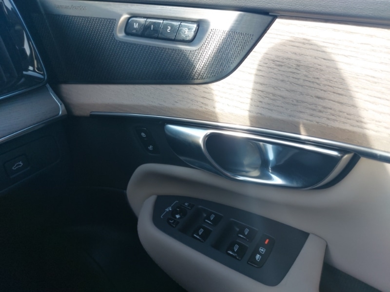 Used Volvo XC90 2025 for sale - 78202999: Photo 15