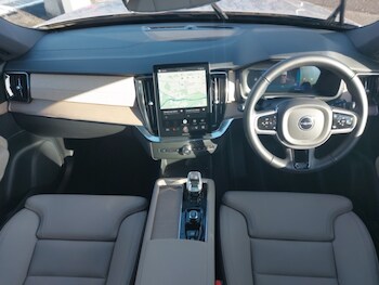 Used Volvo XC90 2025 for sale - 78202999: Photo