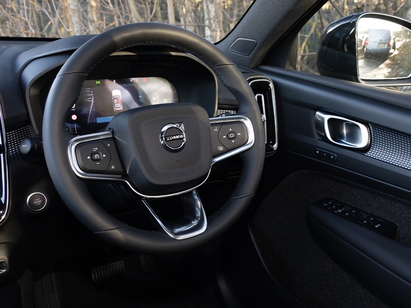 Used Volvo XC40 2025 for sale - 77169159: Photo 11