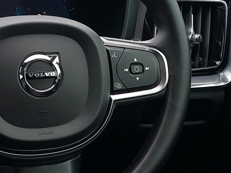 Used Volvo V60 2023 for sale - 76442238: Photo 12