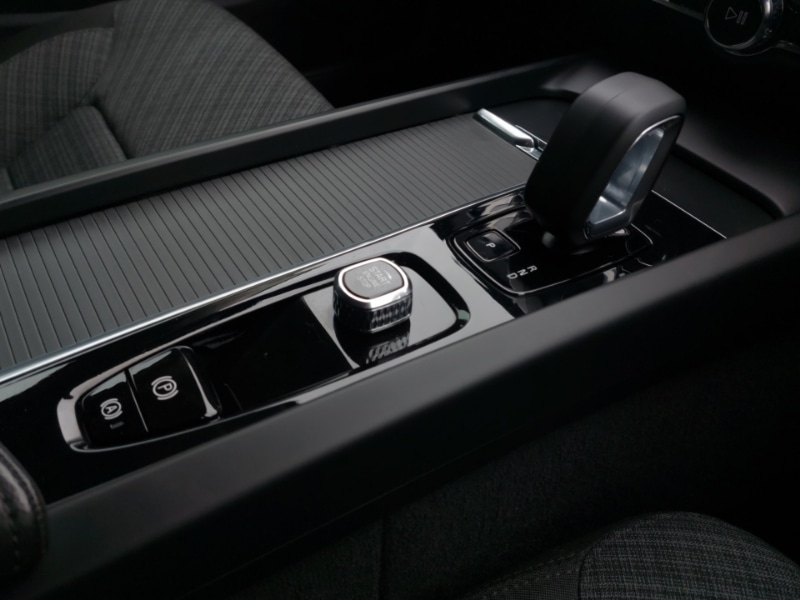 Used Volvo V60 2023 for sale - 76442238: Photo 14