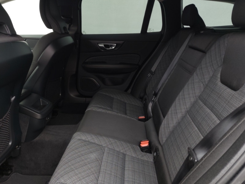 Used Volvo V60 2023 for sale - 76442238: Photo 6