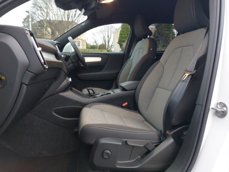 Used Volvo XC40 2025 for sale - 77664061: Photo 5