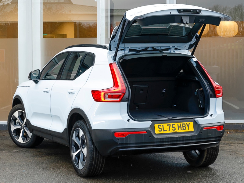 Used Volvo XC40 2025 for sale - 76540457: Photo 10