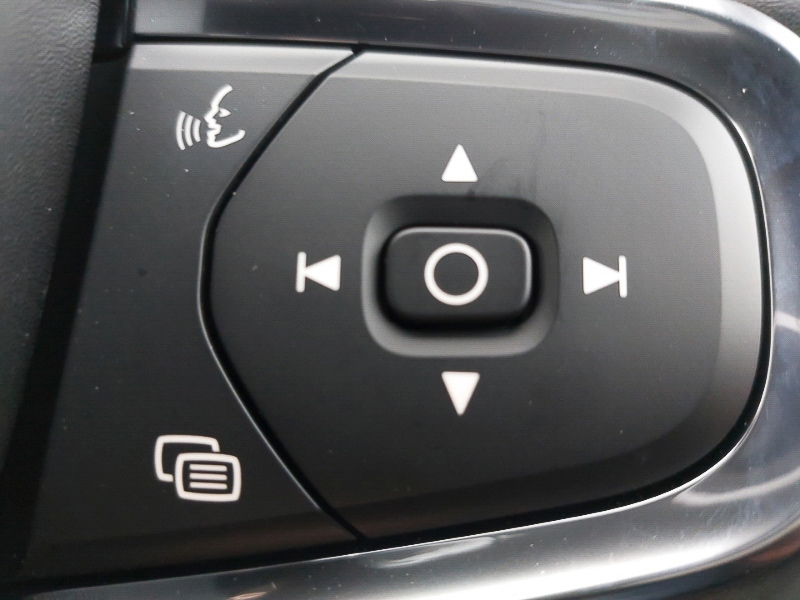 Used Volvo XC40 2025 for sale - 77379871: Photo 14