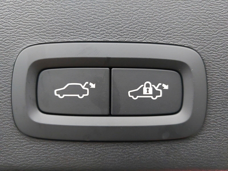 Used Volvo XC40 2025 for sale - 77379871: Photo 18