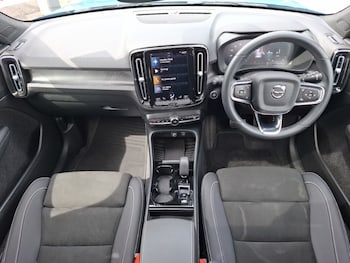 Used Volvo XC40 2023 for sale - 78740376: Photo