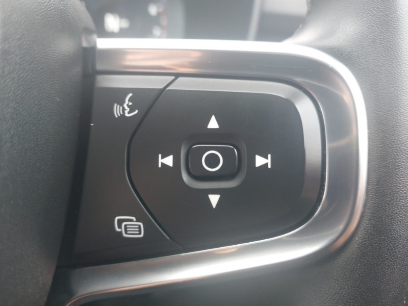 Used Volvo XC40 2022 for sale - 76389633: Photo 12