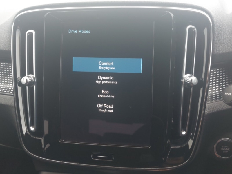 Used Volvo XC40 2022 for sale - 76389633: Photo 17