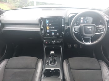 Used Volvo XC40 2022 for sale - 76389633: Photo