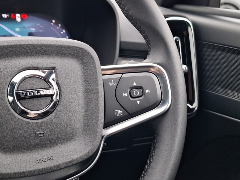 Used Volvo XC40 2025 for sale - 76427270: Photo 14