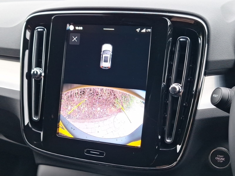 Used Volvo XC40 2025 for sale - 76427270: Photo 15