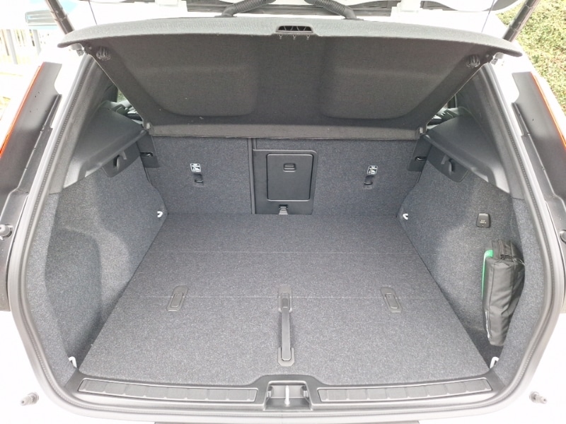 Used Volvo XC40 2025 for sale - 76427270: Photo 8