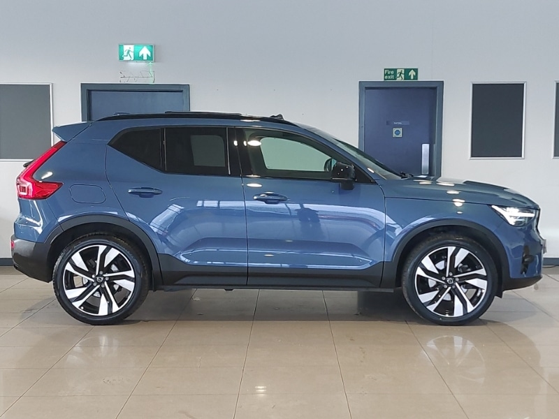 Used Volvo XC40 2024 for sale - 77178510: Photo 2