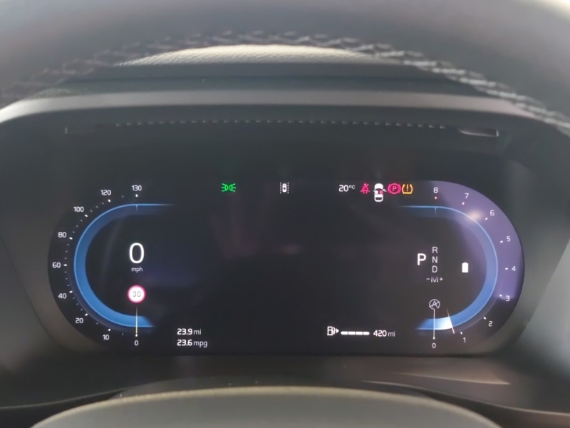 Used Volvo XC40 2024 for sale - 77178510: Photo 9