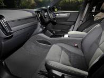 Used Volvo XC40 2025 for sale - 79364197: Photo