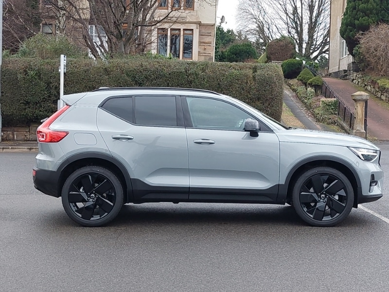 Used Volvo XC40 2025 for sale - 77299441: Photo 4