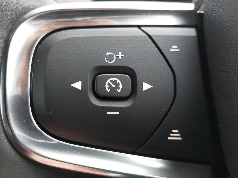 Used Volvo XC40 2025 for sale - 77543960: Photo 11