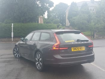 Used Volvo V90 2025 for sale - 79654376: Photo