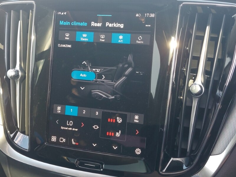 Used Volvo V60 2025 for sale - 77932994: Photo 16