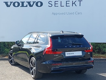 Used Volvo V60 2025 for sale - 77932994: Photo