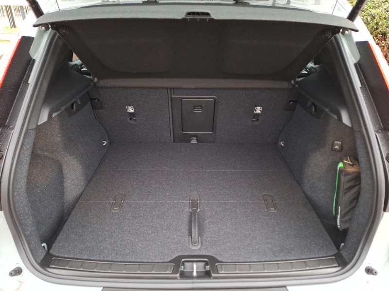 Used Volvo XC40 2025 for sale - 76450827: Photo 8