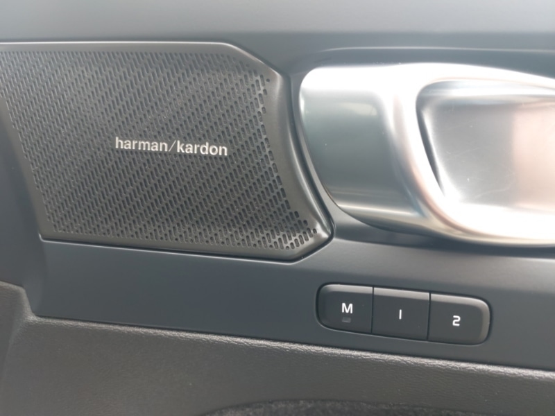 Used Volvo XC40 2023 for sale - 76389630: Photo 13