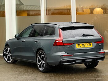 Used Volvo V60 2025 for sale - 76571692: Photo