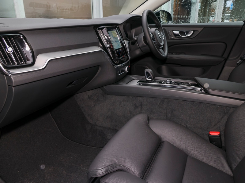 Used Volvo V60 2025 for sale - 76571692: Photo 5