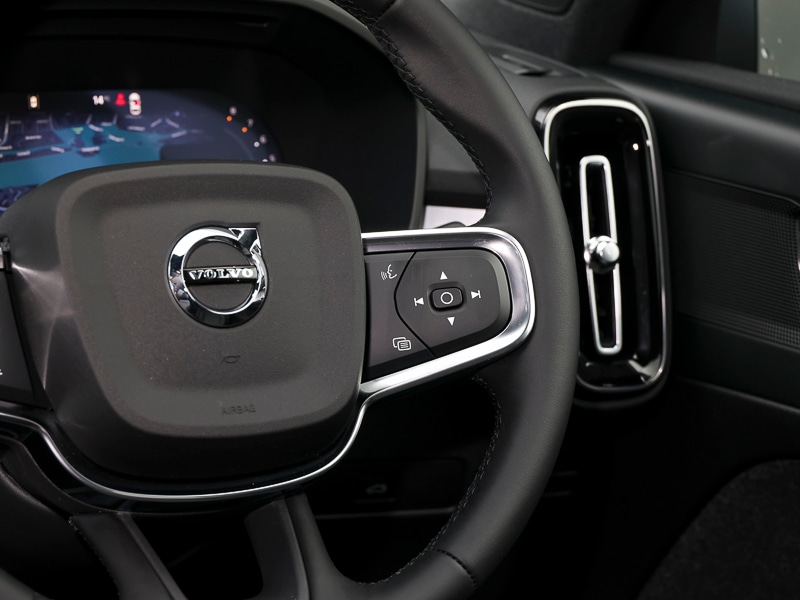 Used Volvo XC40 2025 for sale - 76540453: Photo 15