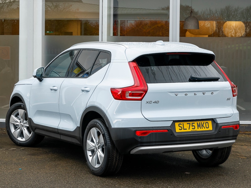 Used Volvo XC40 2025 for sale - 76540453: Photo 3
