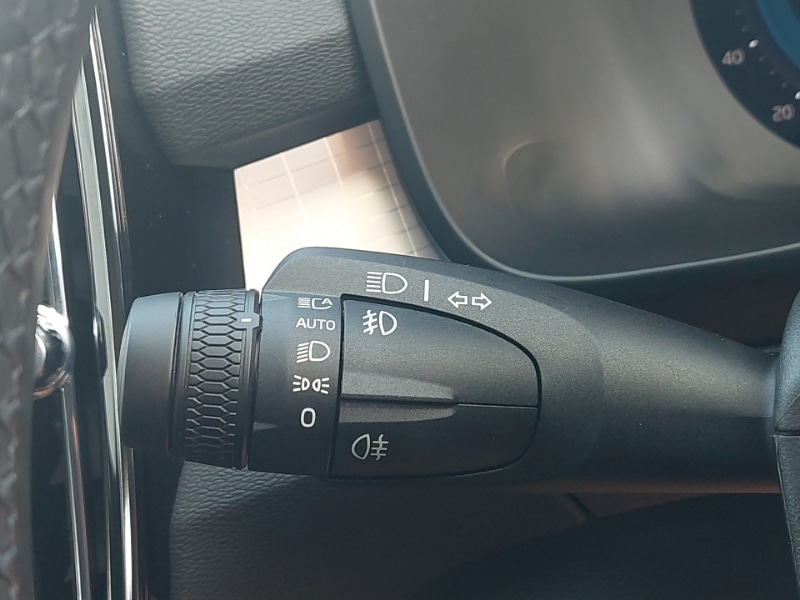 Used Volvo XC40 2024 for sale - 76389632: Photo 15