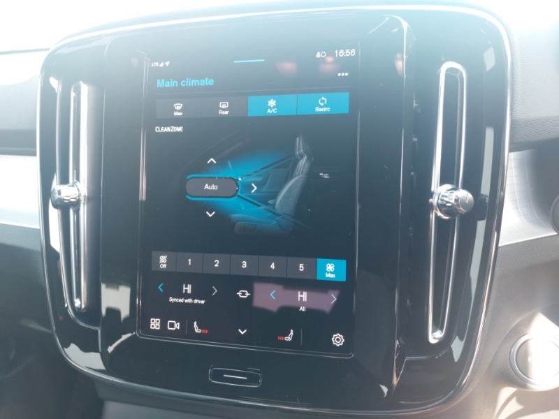 Used Volvo XC40 2024 for sale - 76389632: Photo 17