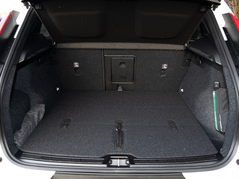 Used Volvo XC40 2025 for sale - 77051175: Photo 8