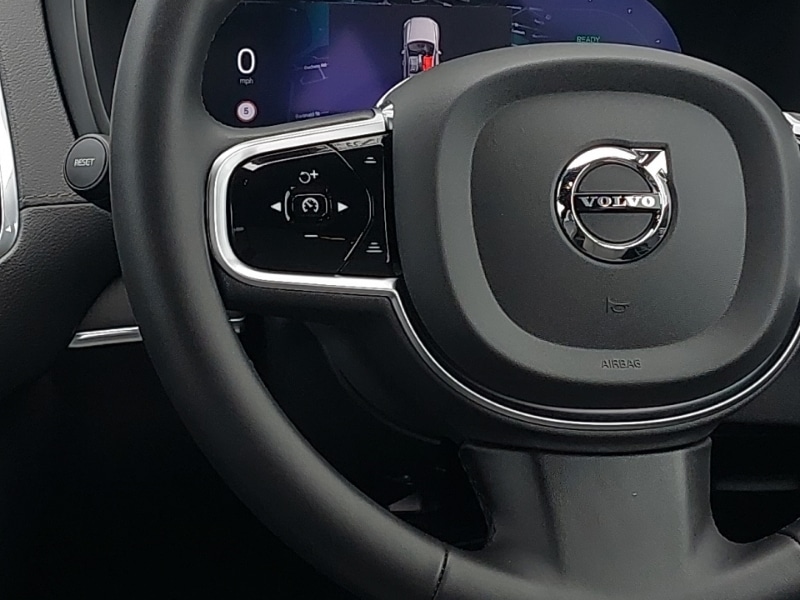 Used Volvo XC90 2023 for sale - 76442240: Photo 10