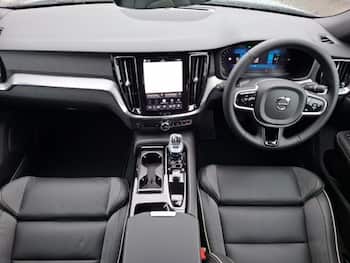 Used Volvo V60 2025 for sale - 79700543: Photo