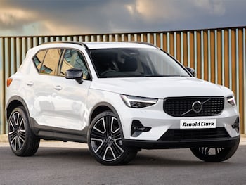 Used Volvo XC40 2025 for sale - 77974943: Photo